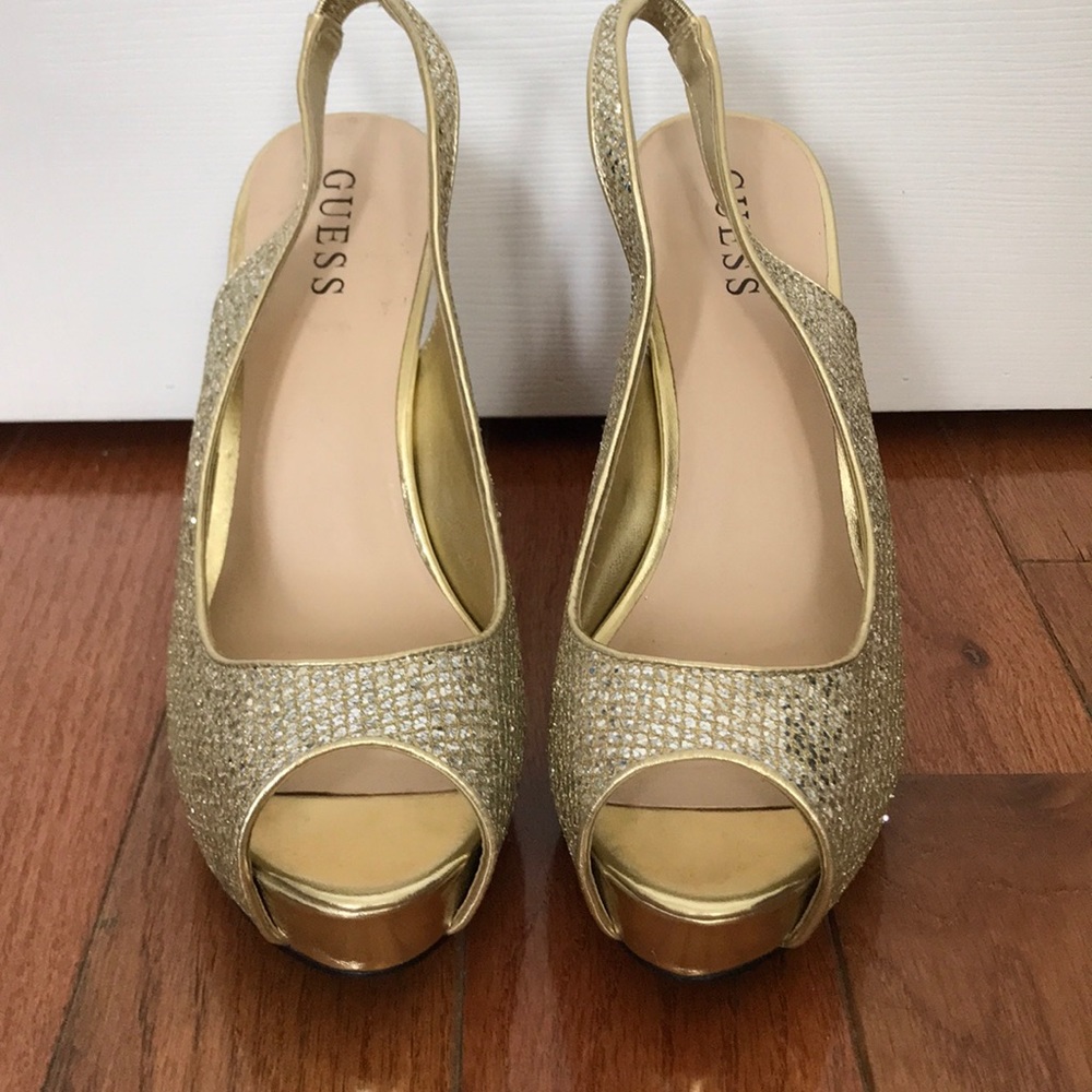 Gold slingback peeptoe Guess stilettos - Picture 2 of 7